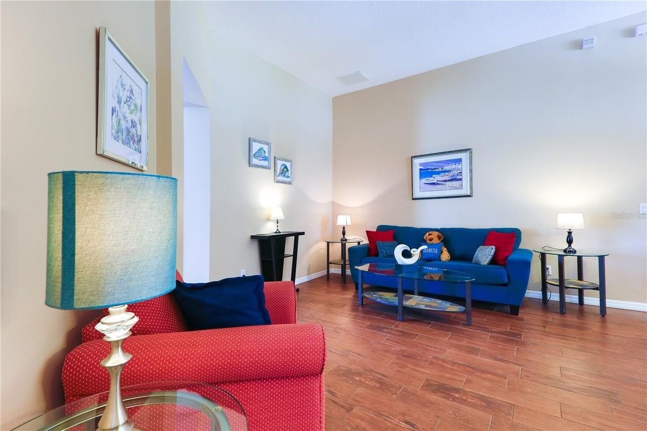 331 Henley Cir - Photo 5 of 27