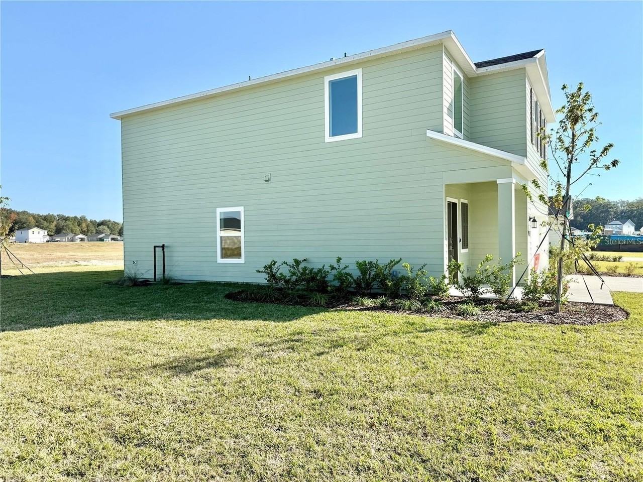 3783 Ne 30th Ter - Photo 2 of 29