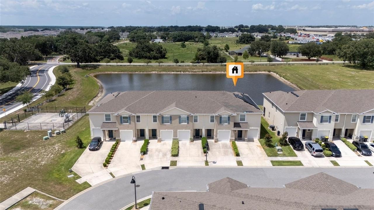 265 Feltrim Reserve Blvd - Photo 3 of 37