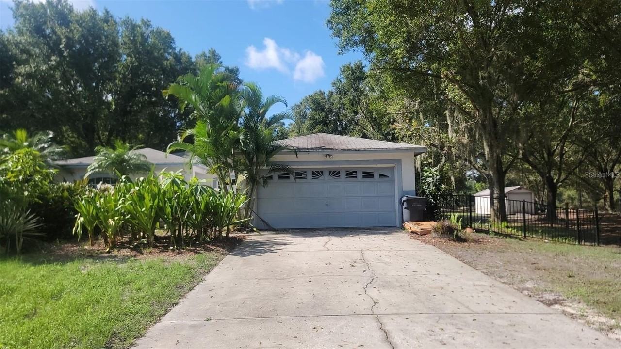 895 Keen Rd - Photo 2 of 26
