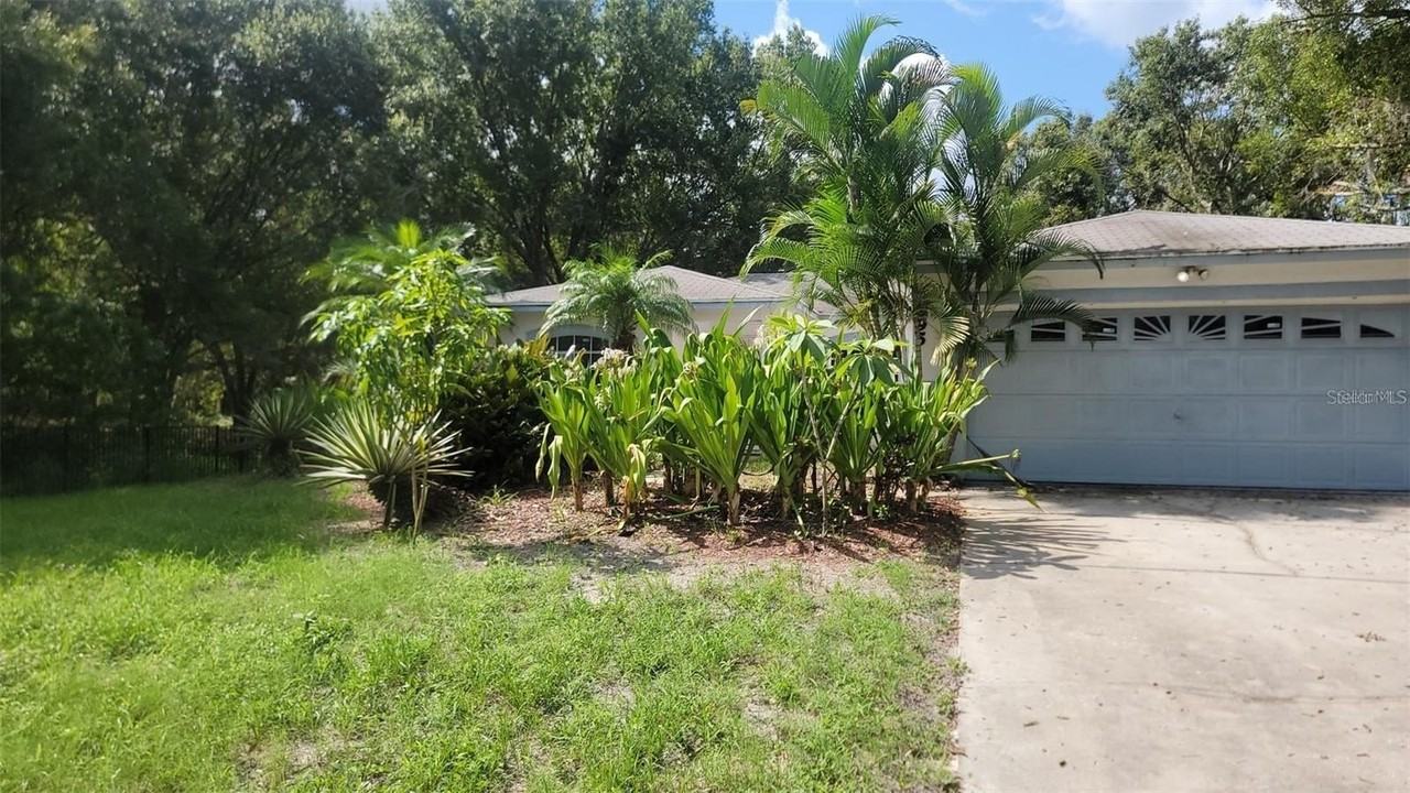 895 Keen Rd - Photo 3 of 26
