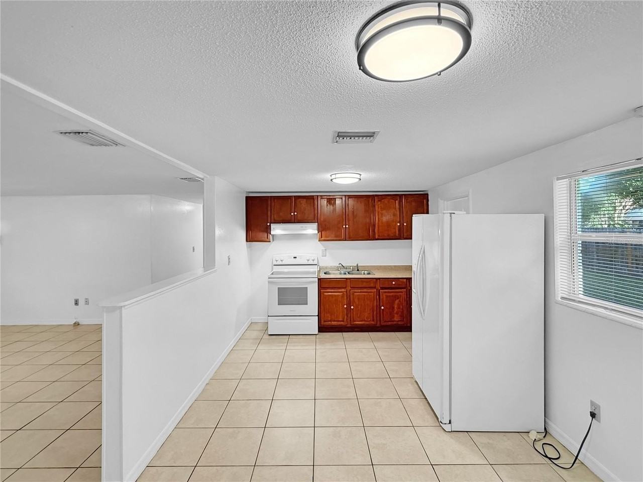 1821 Bellgrove St - Photo 5 of 14