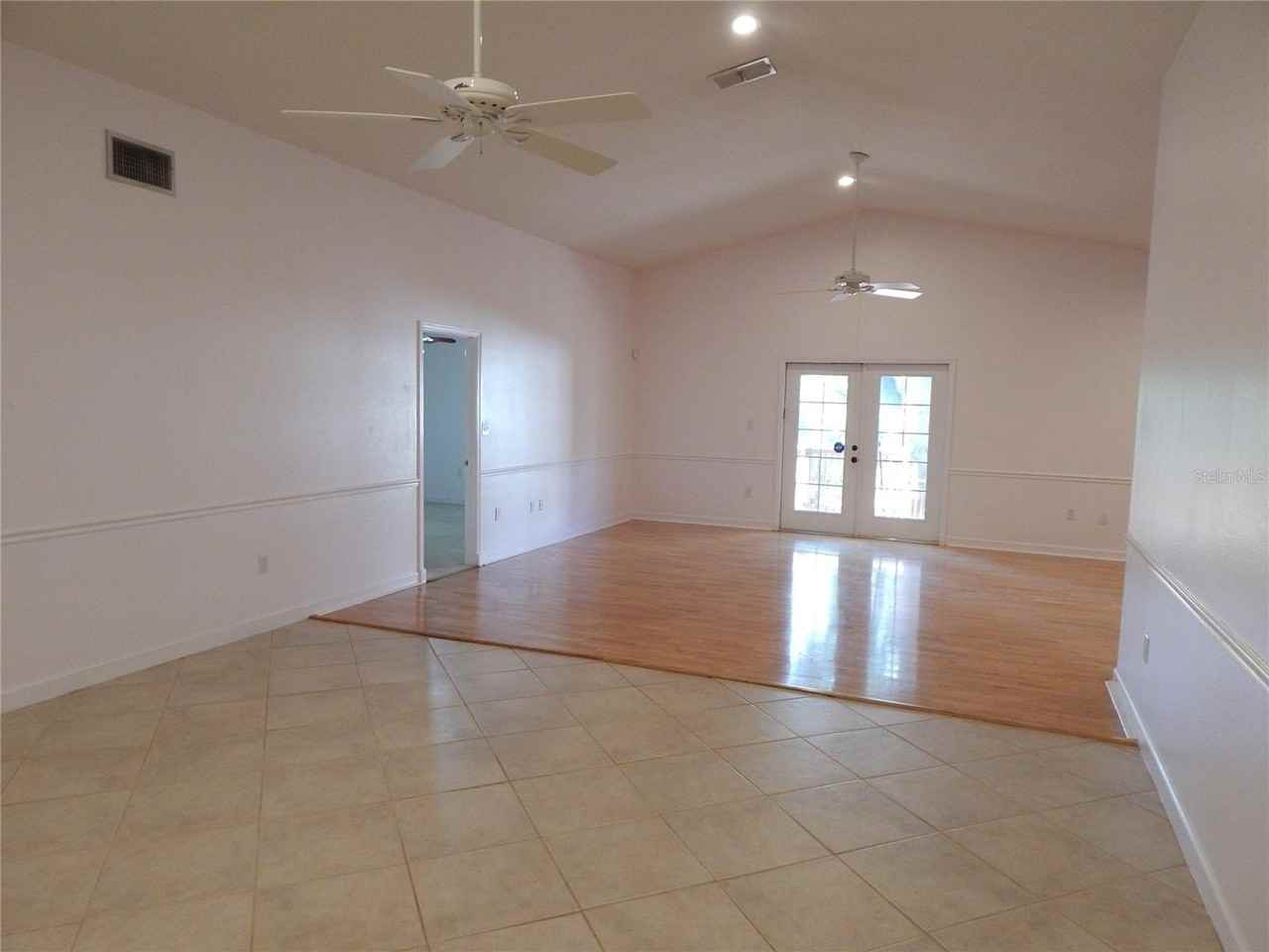 2807 W Bay Haven Dr #1-2 - Photo 4 of 19