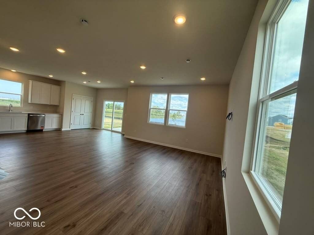3802 Sterling Dr - Photo 7 of 33