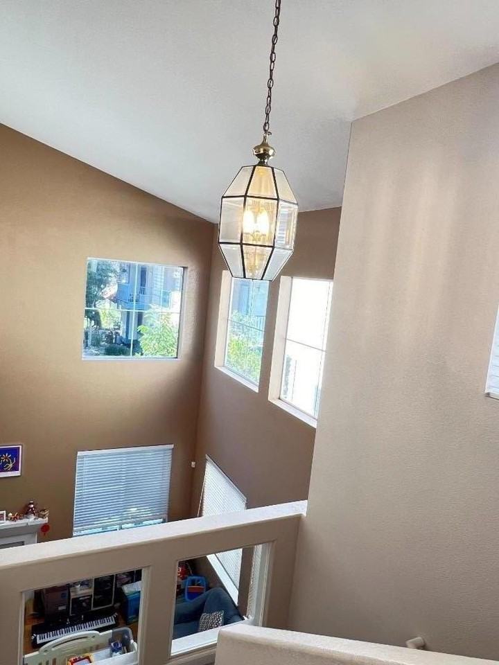 2052 Jamison Pl - Photo 3 of 17