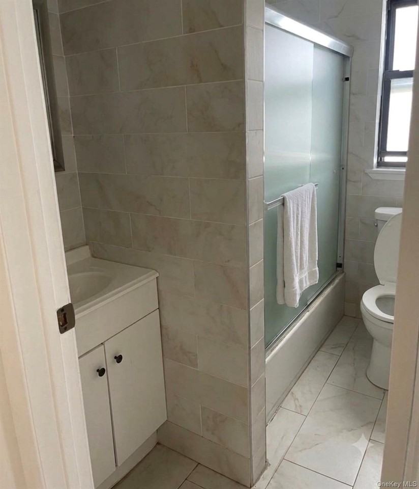 7 Bond St #3ER - Photo 5 of 8