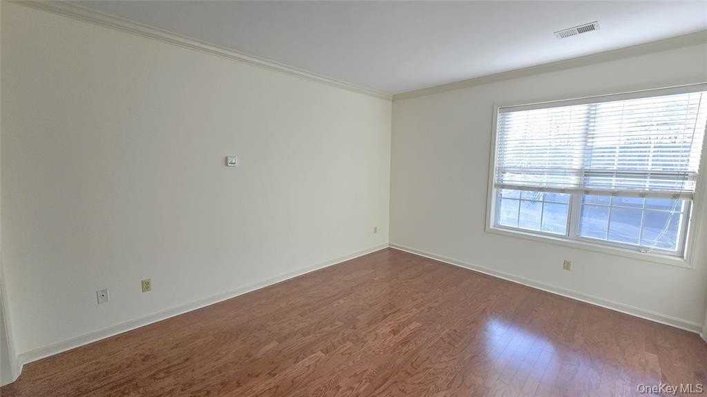 106 Canter Ct - Photo 5 of 35