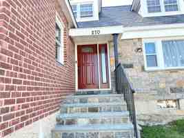 featured image of 270 Gainsborg Ave E #2ndFL