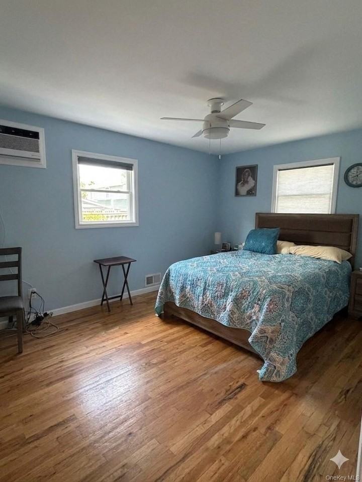 82 E Hollywood Ave - Photo 7 of 10