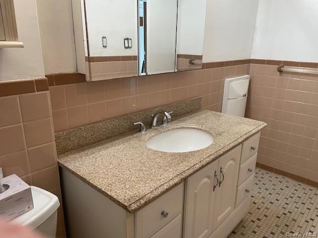 232 Catherine Ave - Photo 7 of 9