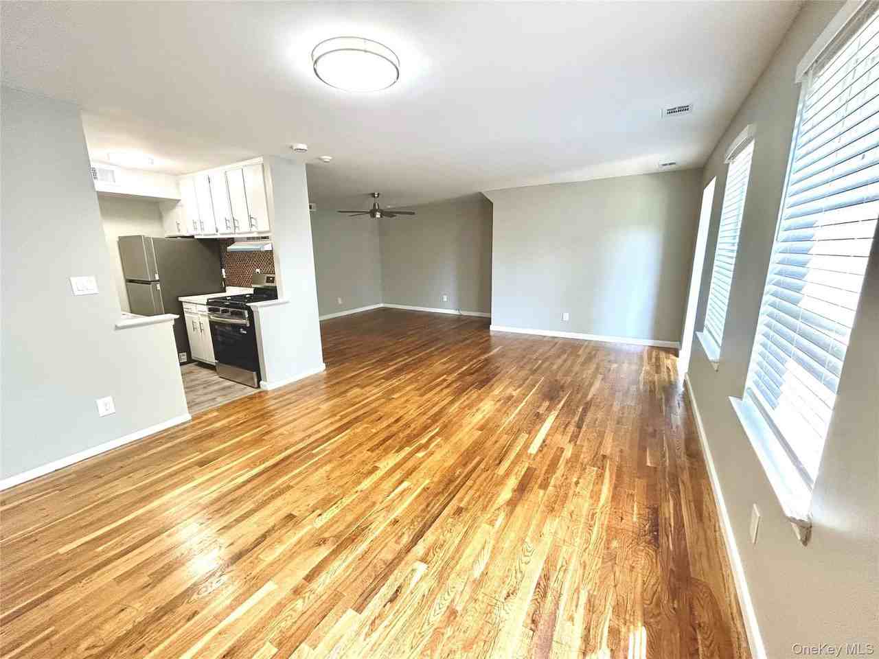 105 Artist Lake Dr - Photo 7 of 14