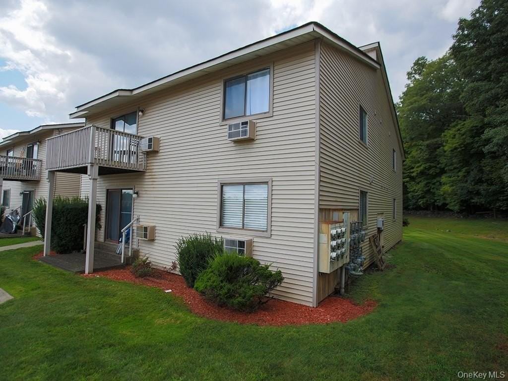 226 Concord Ln - Photo 2 of 27