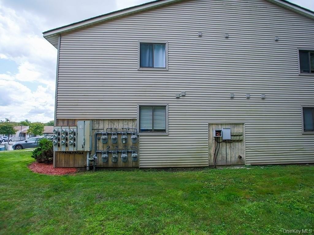226 Concord Ln - Photo 3 of 27
