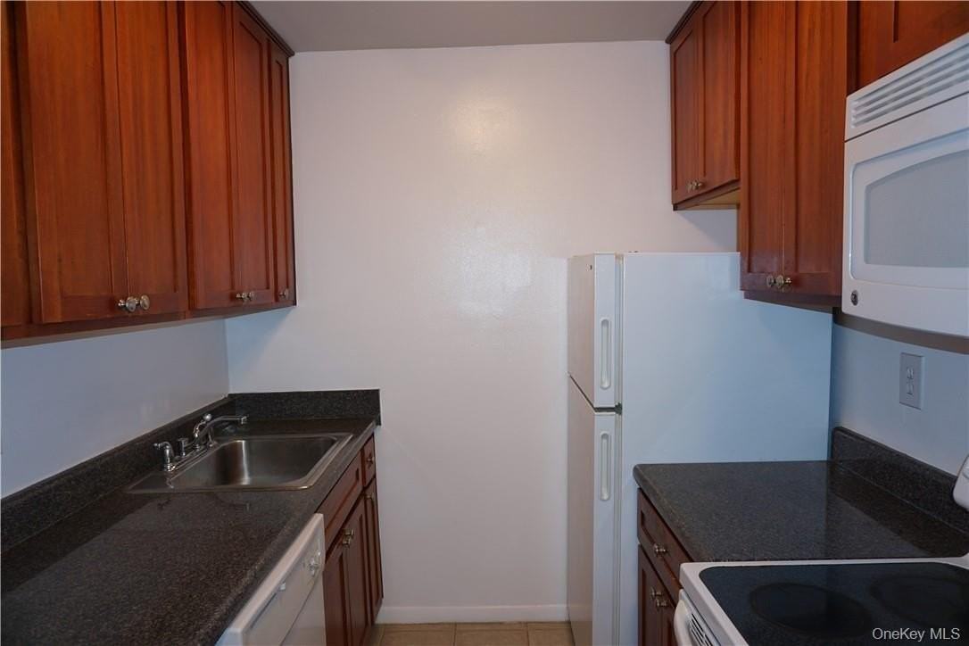 260 West St #A8 - Photo 6 of 16