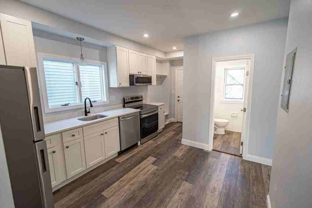 10 Rockwell Ter #1 - Photo 3 of 11