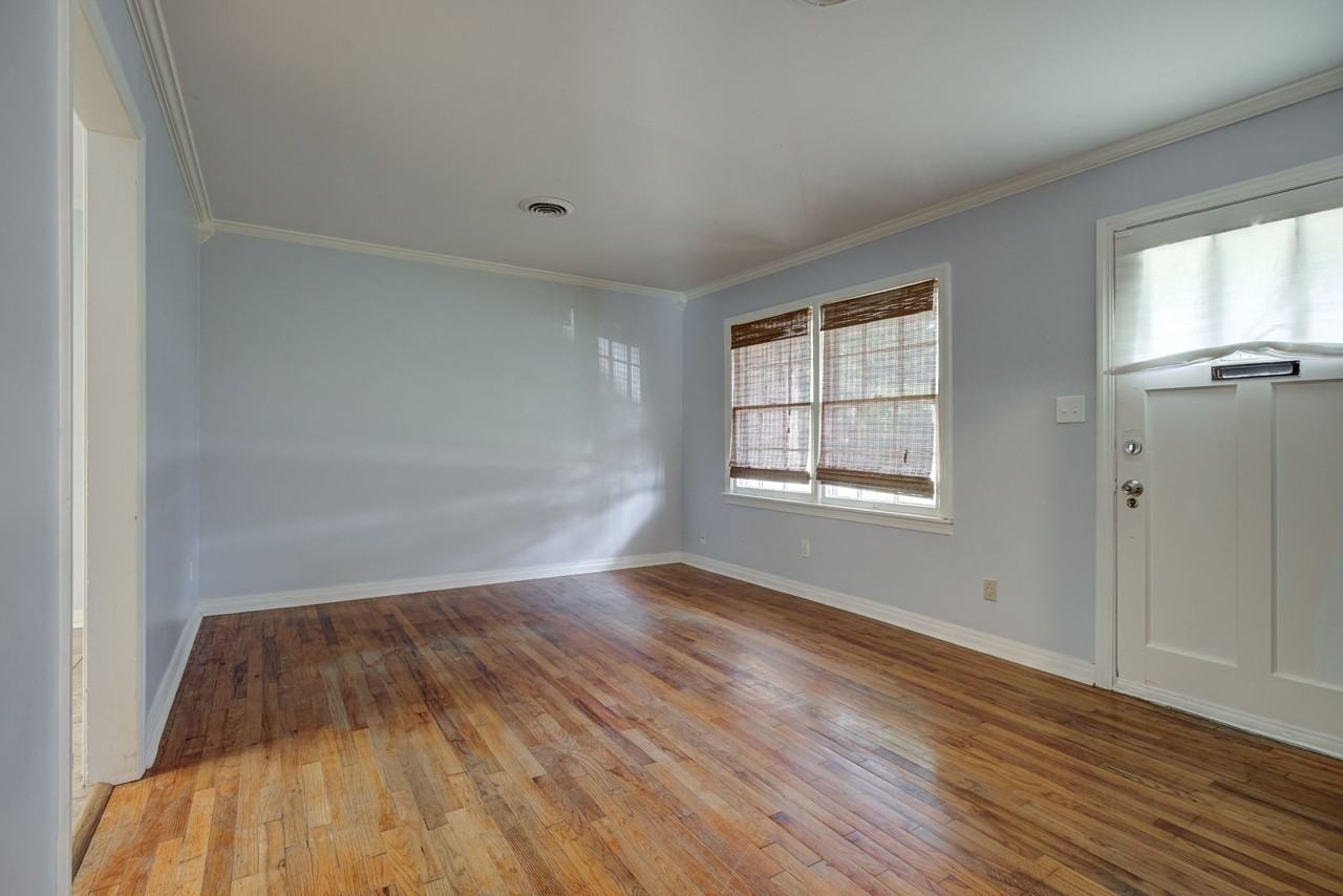 912 Garver St #1 - Photo 3 of 30