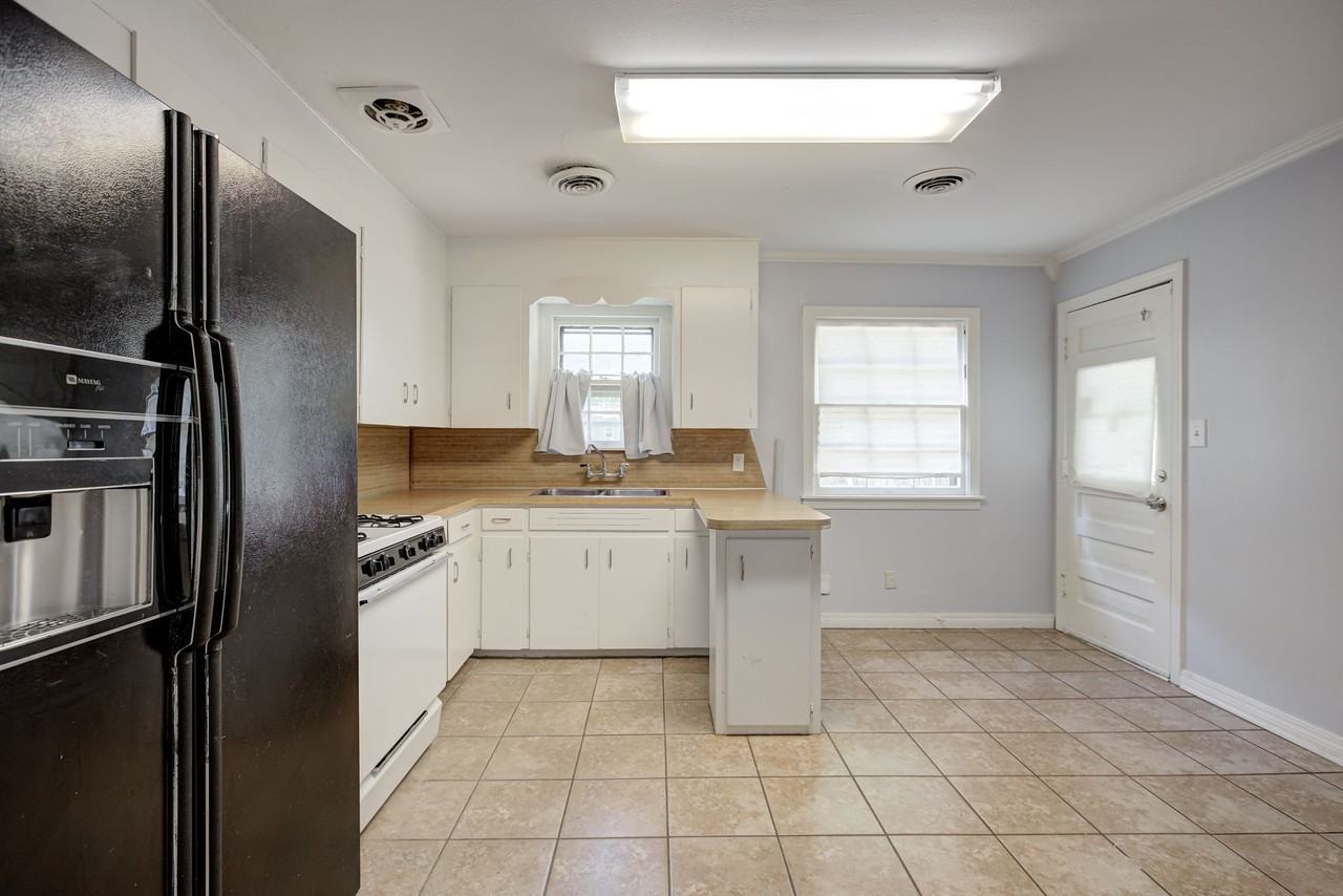 912 Garver St #1 - Photo 6 of 30