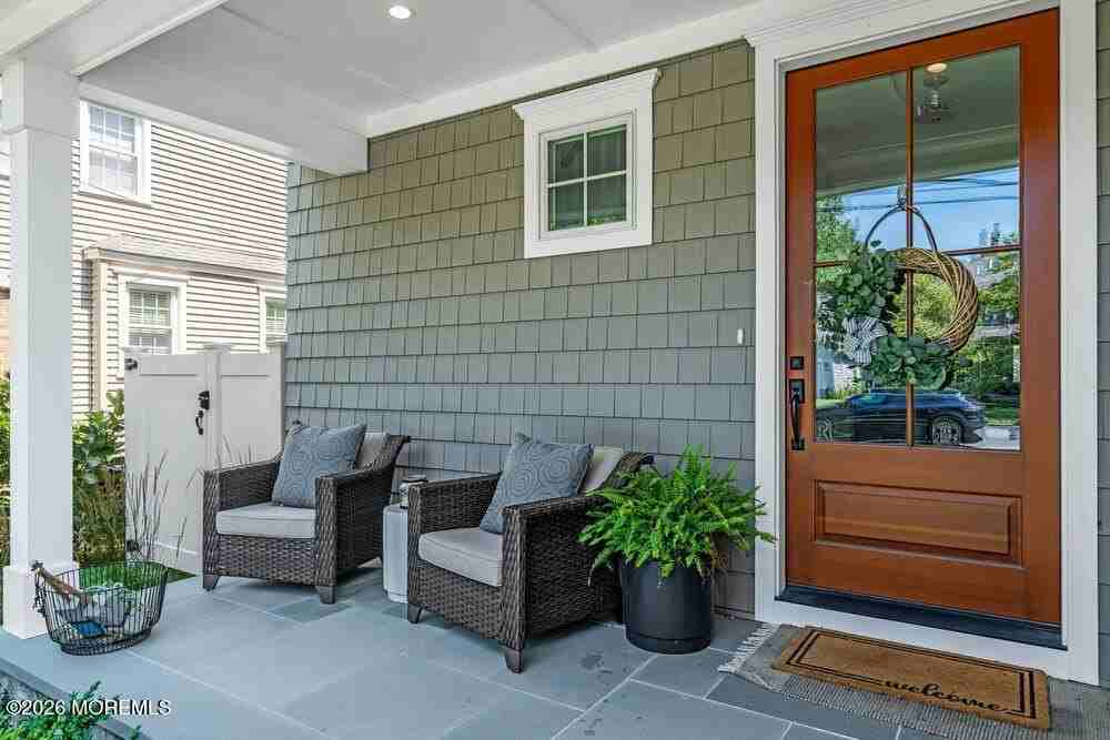 44 Cowart Ave - Photo 5 of 50