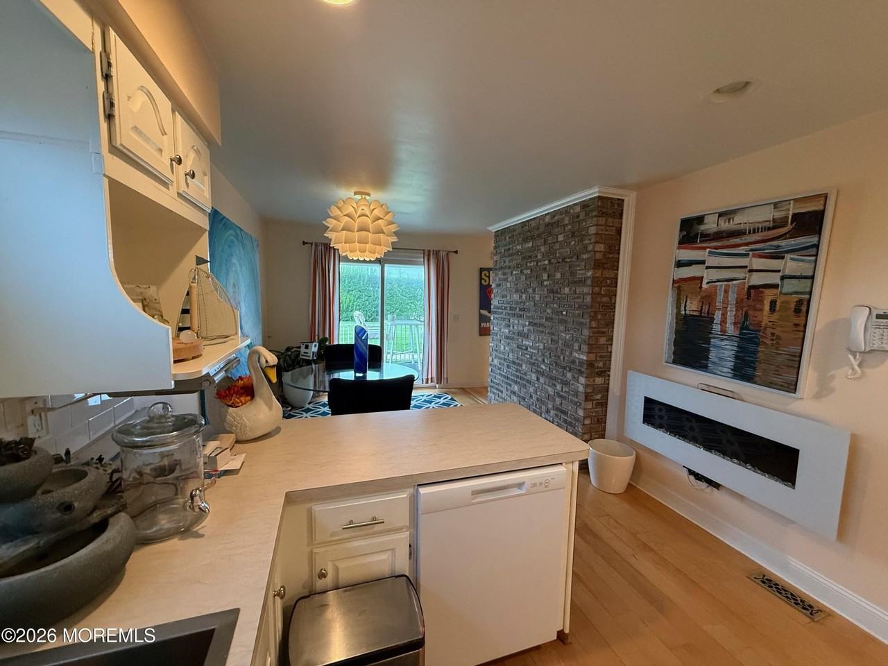 324 Shore Dr #E1 - Photo 6 of 17