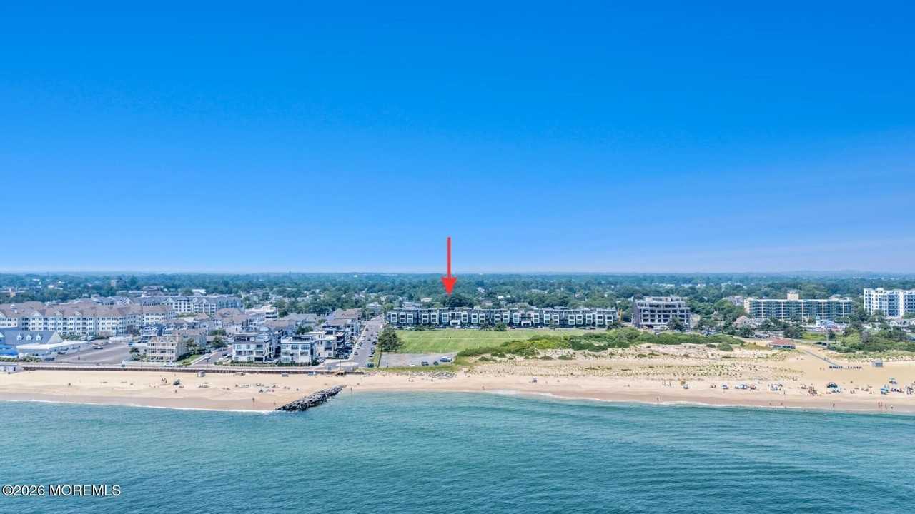 200 Ocean Ave N #5 - Photo 3 of 50