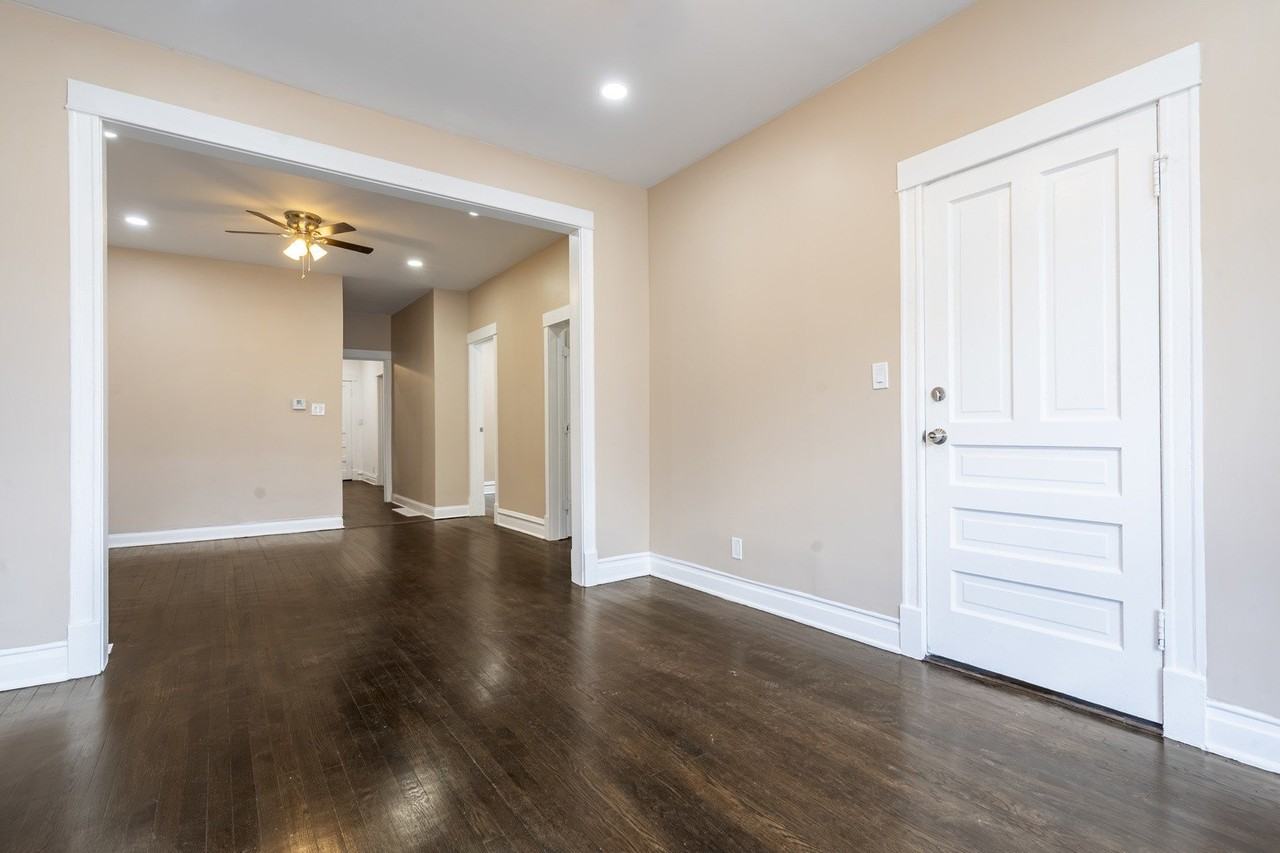 1540 N Keeler Ave #2 - Photo 5 of 15