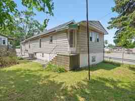 featured image of 10004 S Torrence Ave