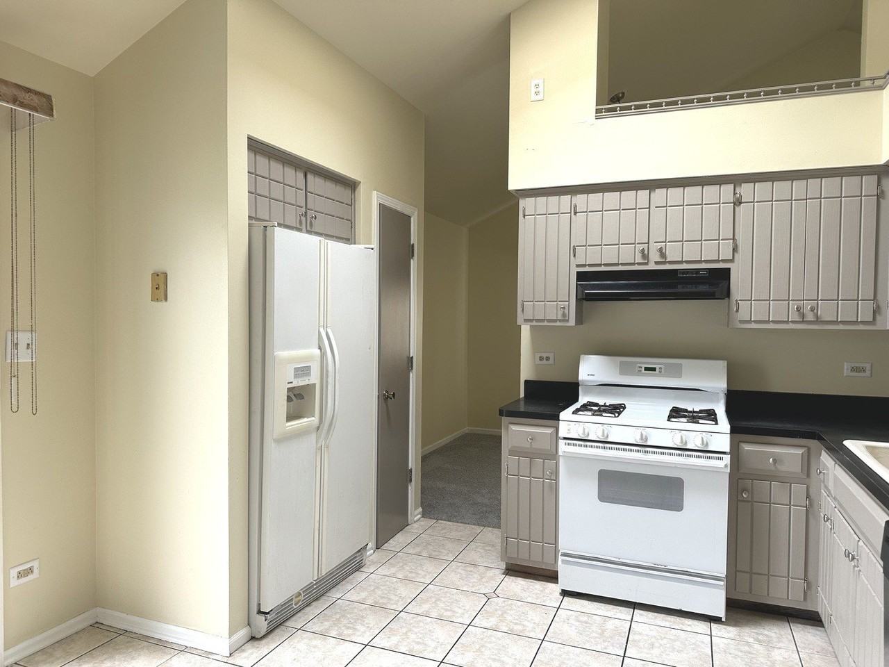 22591 Brian Ln - Photo 5 of 21