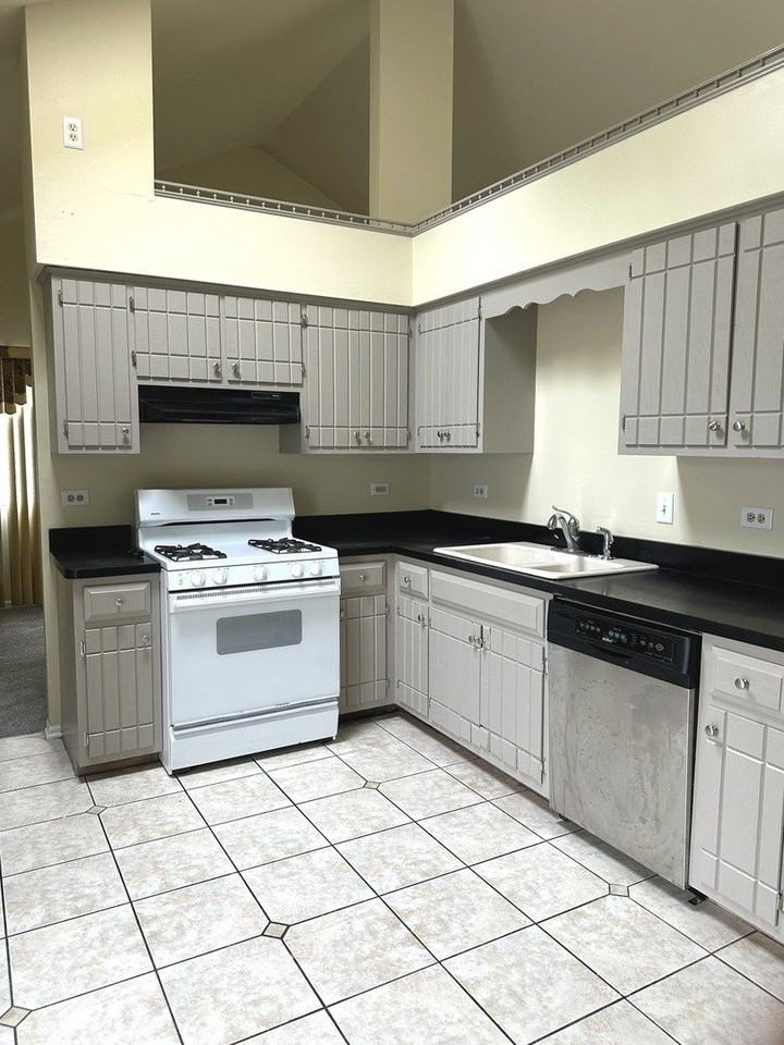 22591 Brian Ln - Photo 6 of 21