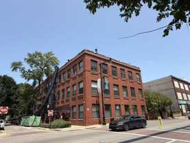 1250 W Fullerton Ave #3A - Photo 1 of 1