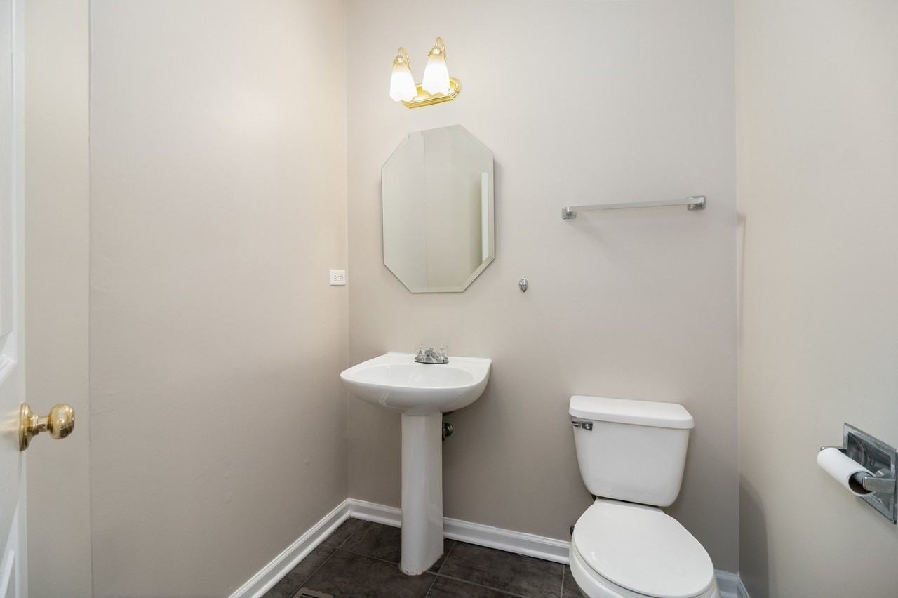 3071 Autumn Lake Dr - Photo 7 of 19