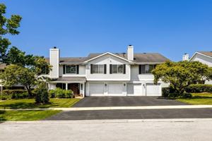 featured image of 7922 Knottingham Cir #B
