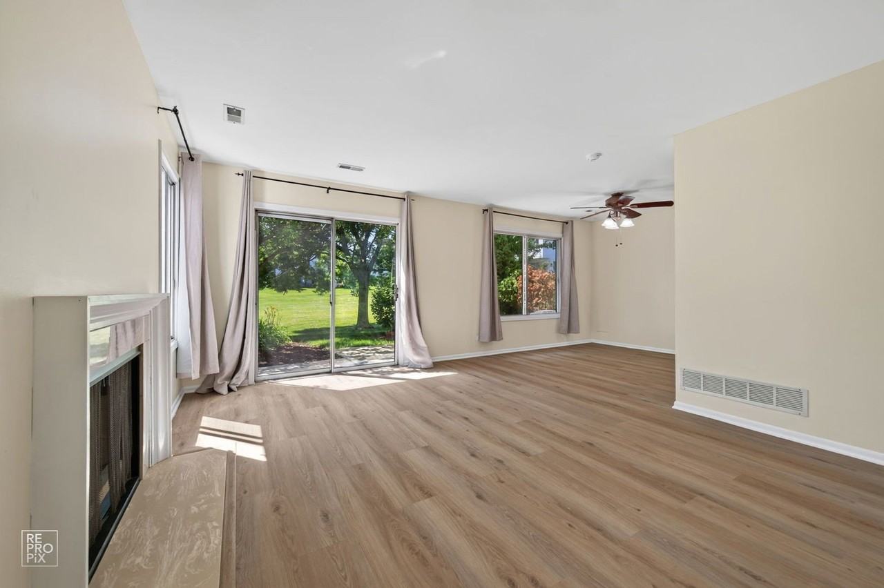 7922 Knottingham Cir #B - Photo 2 of 19