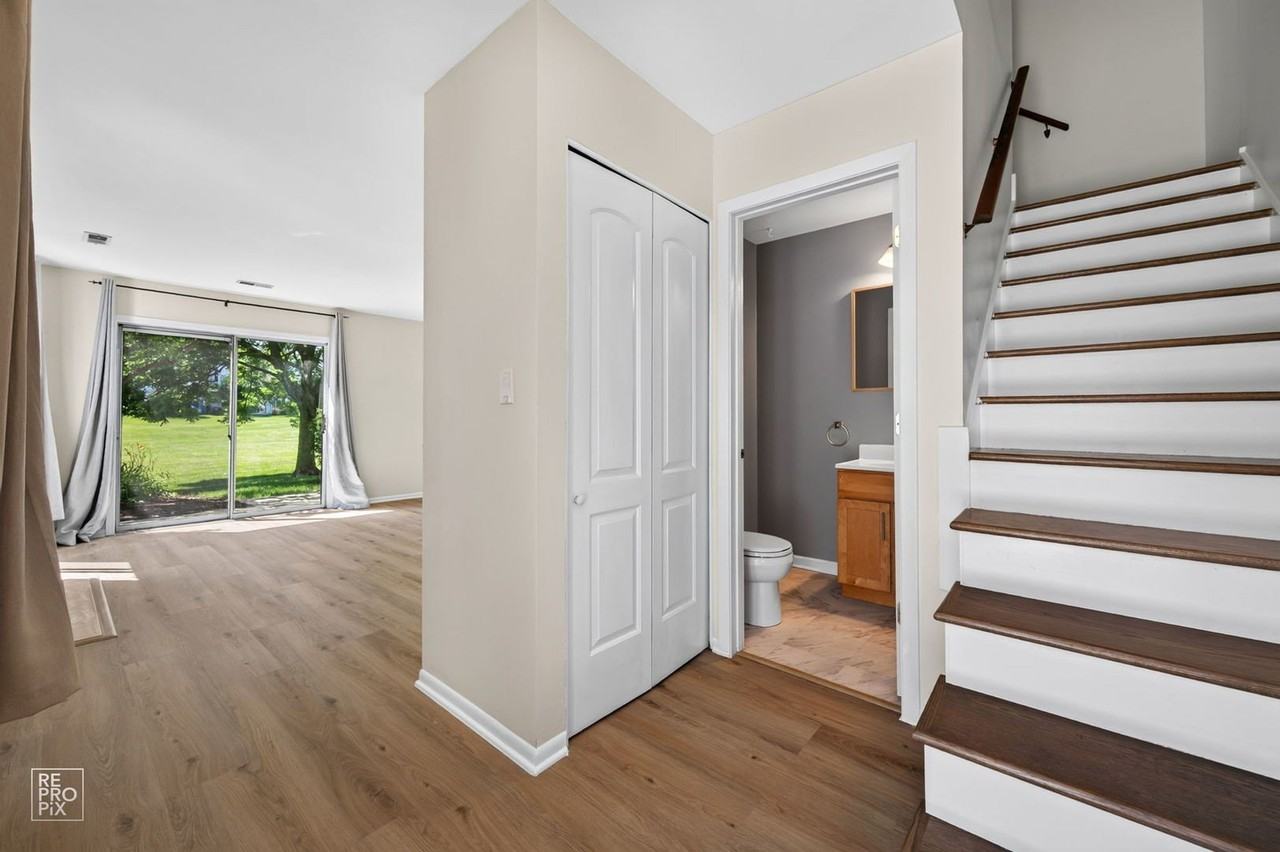 7922 Knottingham Cir #B - Photo 7 of 19