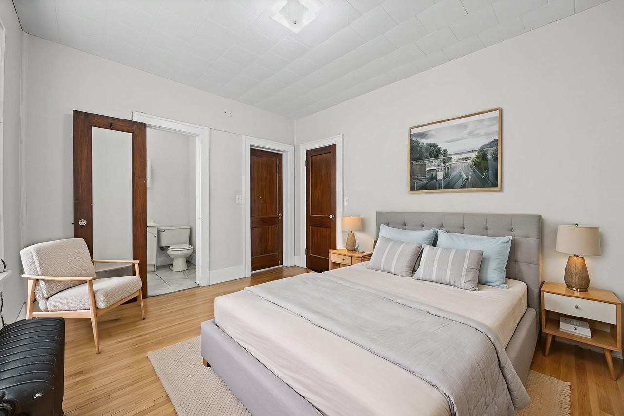 49 Troup St - Photo 5 of 41