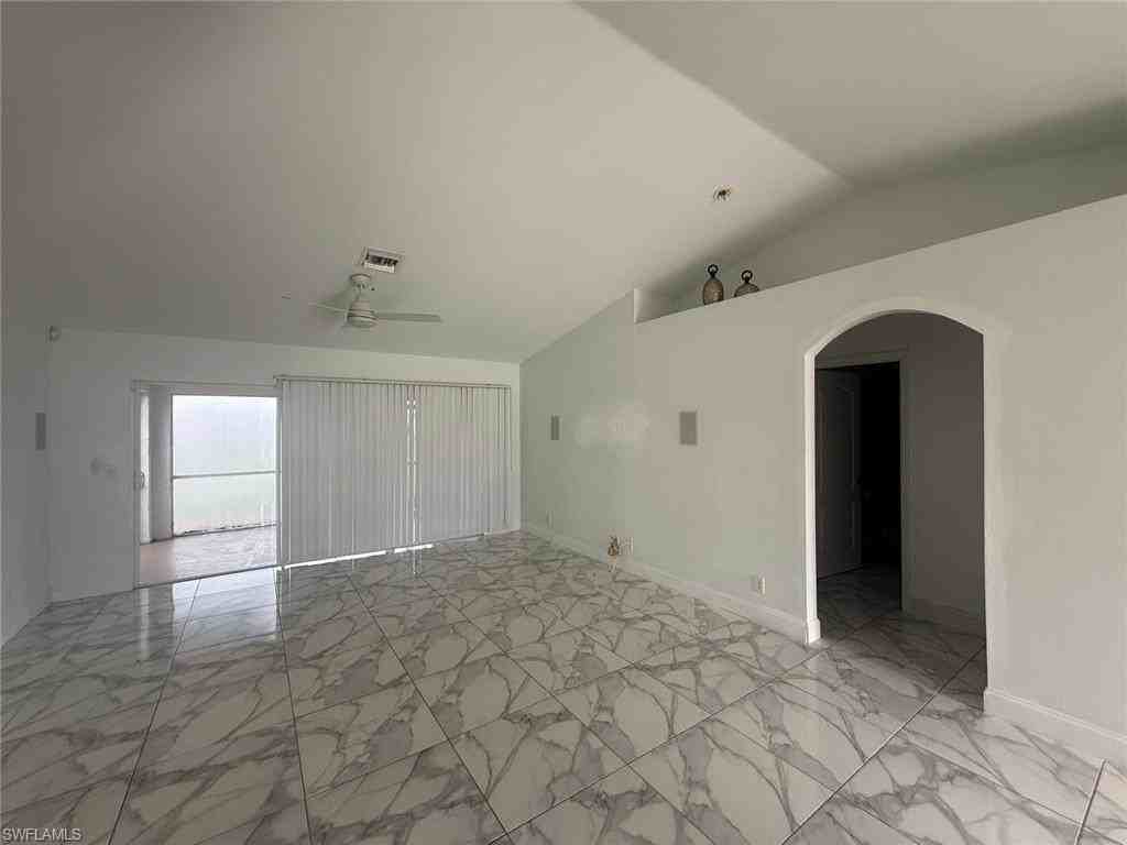 4218 20th St Sw - Photo 6 of 24