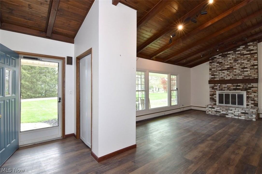 381 Hickory Hill Rd - Photo 3 of 43