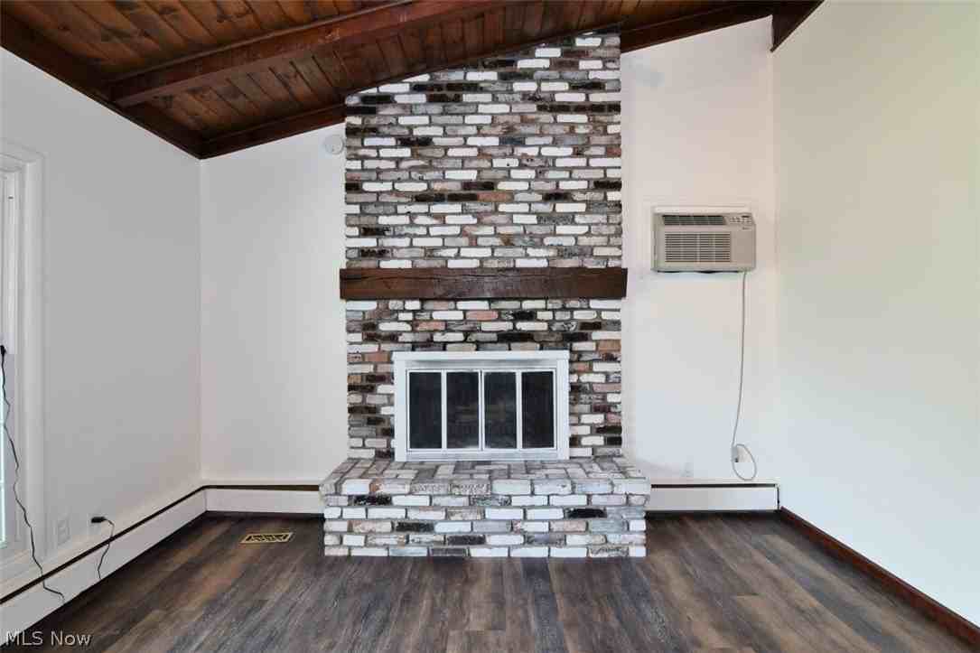 381 Hickory Hill Rd - Photo 5 of 43