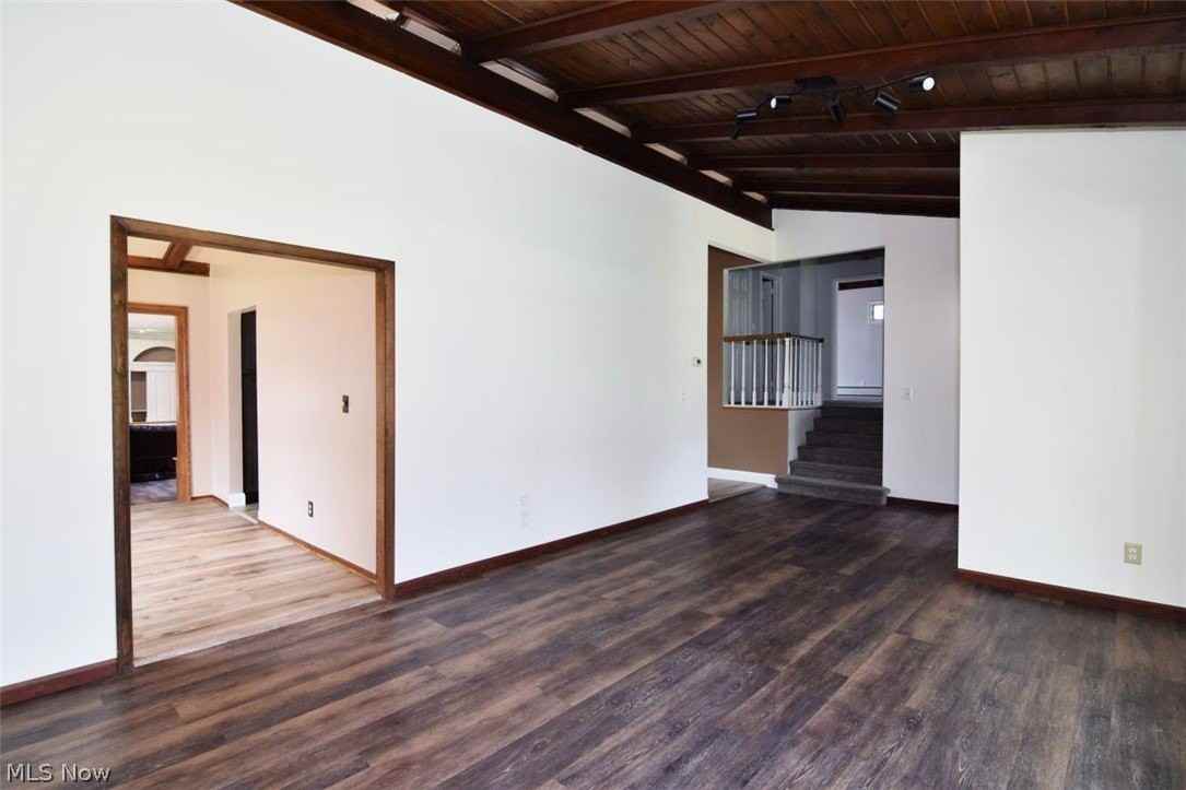 381 Hickory Hill Rd - Photo 7 of 43