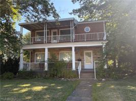 featured image of 1716 Fulton Rd Nw #1718