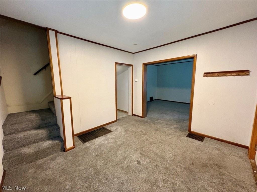 391 E Voris St - Photo 3 of 14