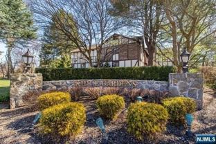 2021 Hawthorne Ln - Photo 1 of 1