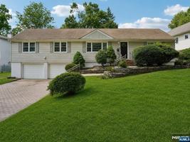 featured image of 287 Buttonwood Dr