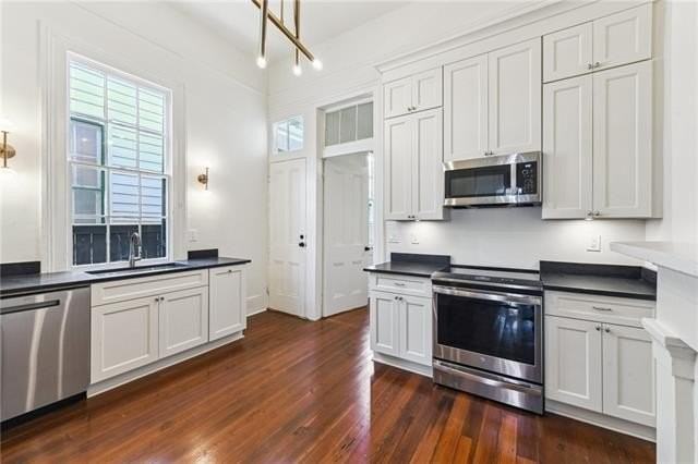 2506 Saint Thomas St - Photo 5 of 17