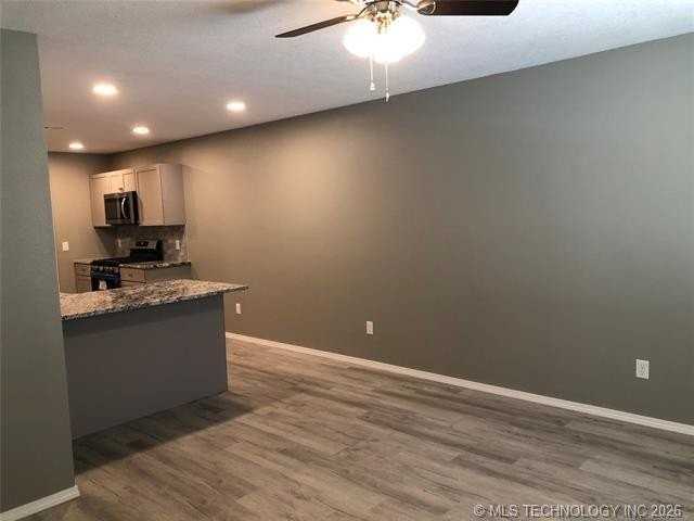 808 N 10th St #A - Photo 2 of 12