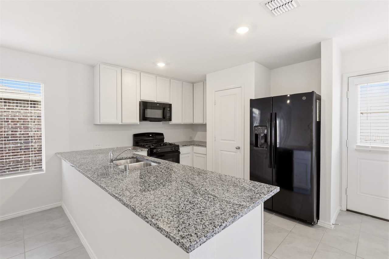 1714 High Perch Ln - Photo 6 of 18