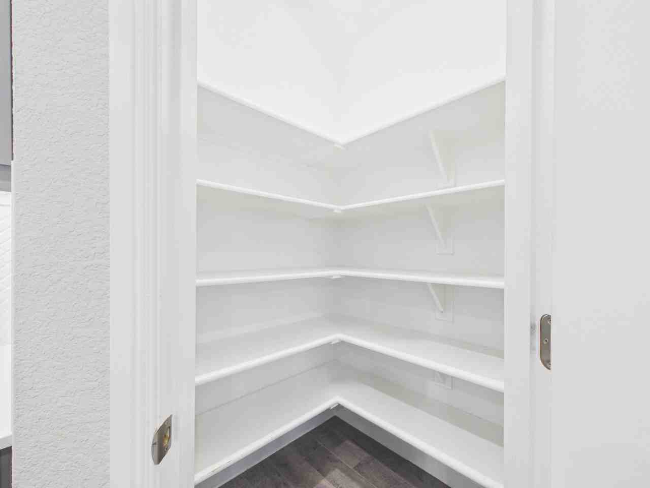 2304 Blackcap St - Photo 6 of 37