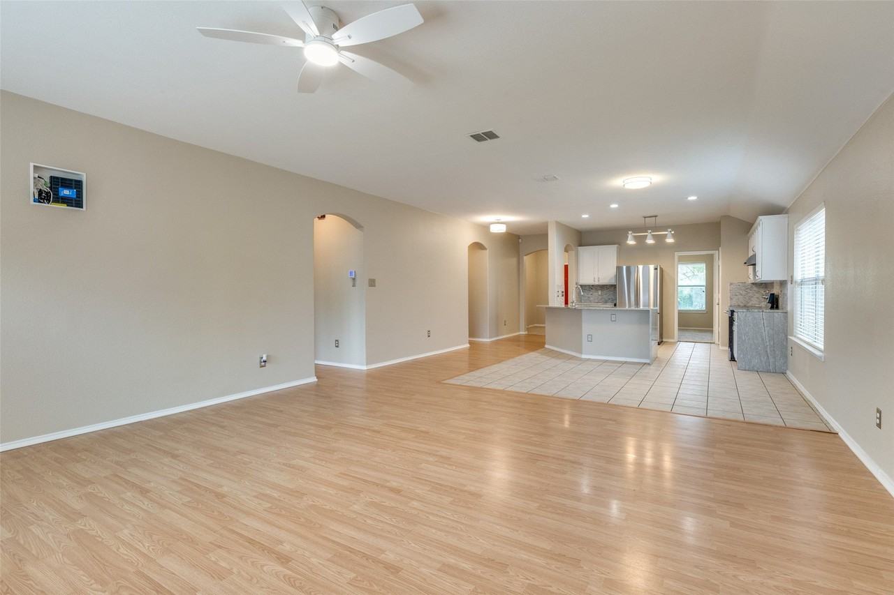 3729 Verde Dr - Photo 3 of 24