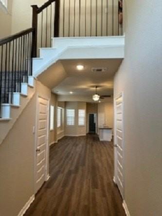 1123 Mesa St - Photo 3 of 19