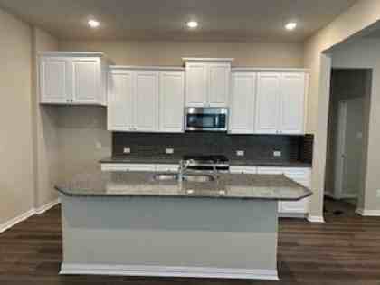1123 Mesa St - Photo 6 of 19