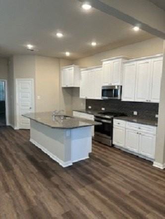 1123 Mesa St - Photo 7 of 19